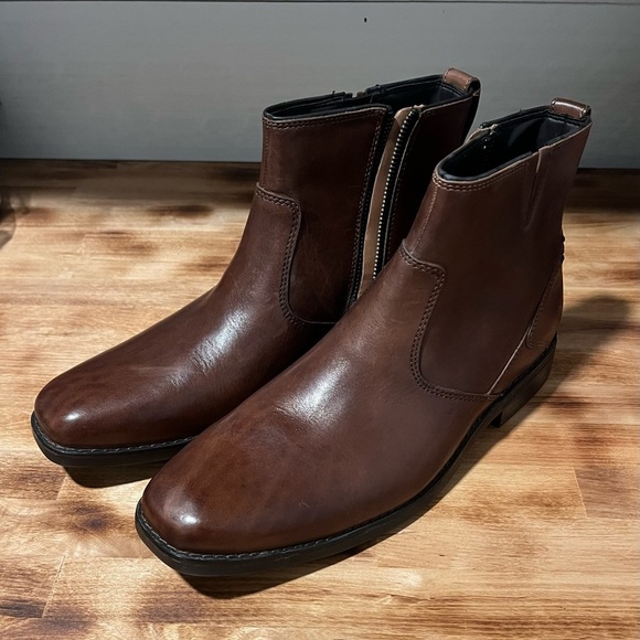 NWOT~Rockport Men\'s Traviss Zip Boot Brown Leather~ Size: 8.5 W main image 6